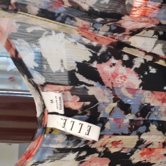 Top - Picture 3 of 4